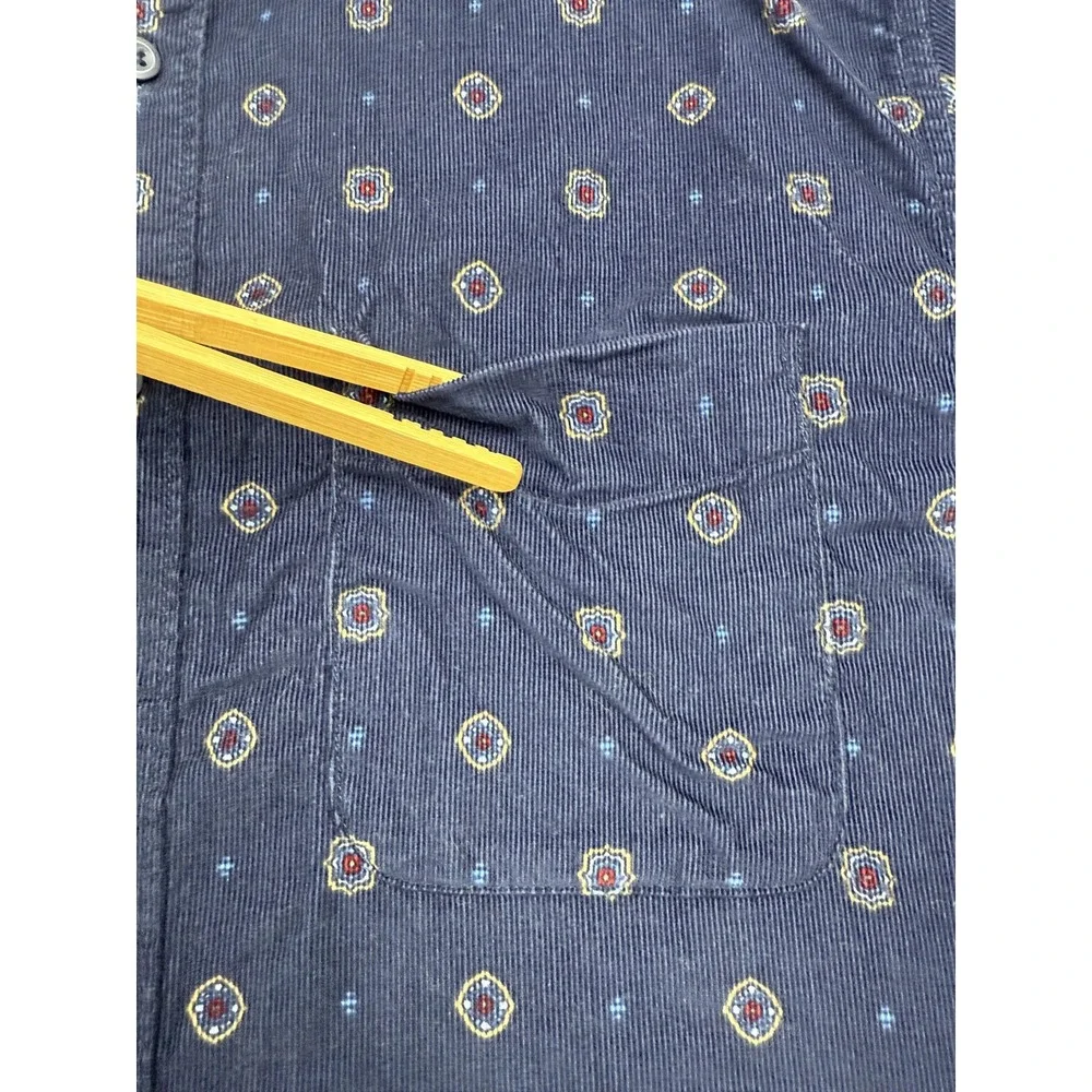 American Eagle Shirt Mens Large Medallion Print Corduroy Button Down Classic Fit